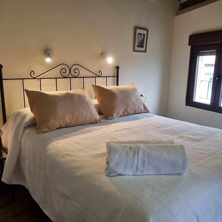 Lanchas De La Vera Madrigal de la Vera Esterno foto