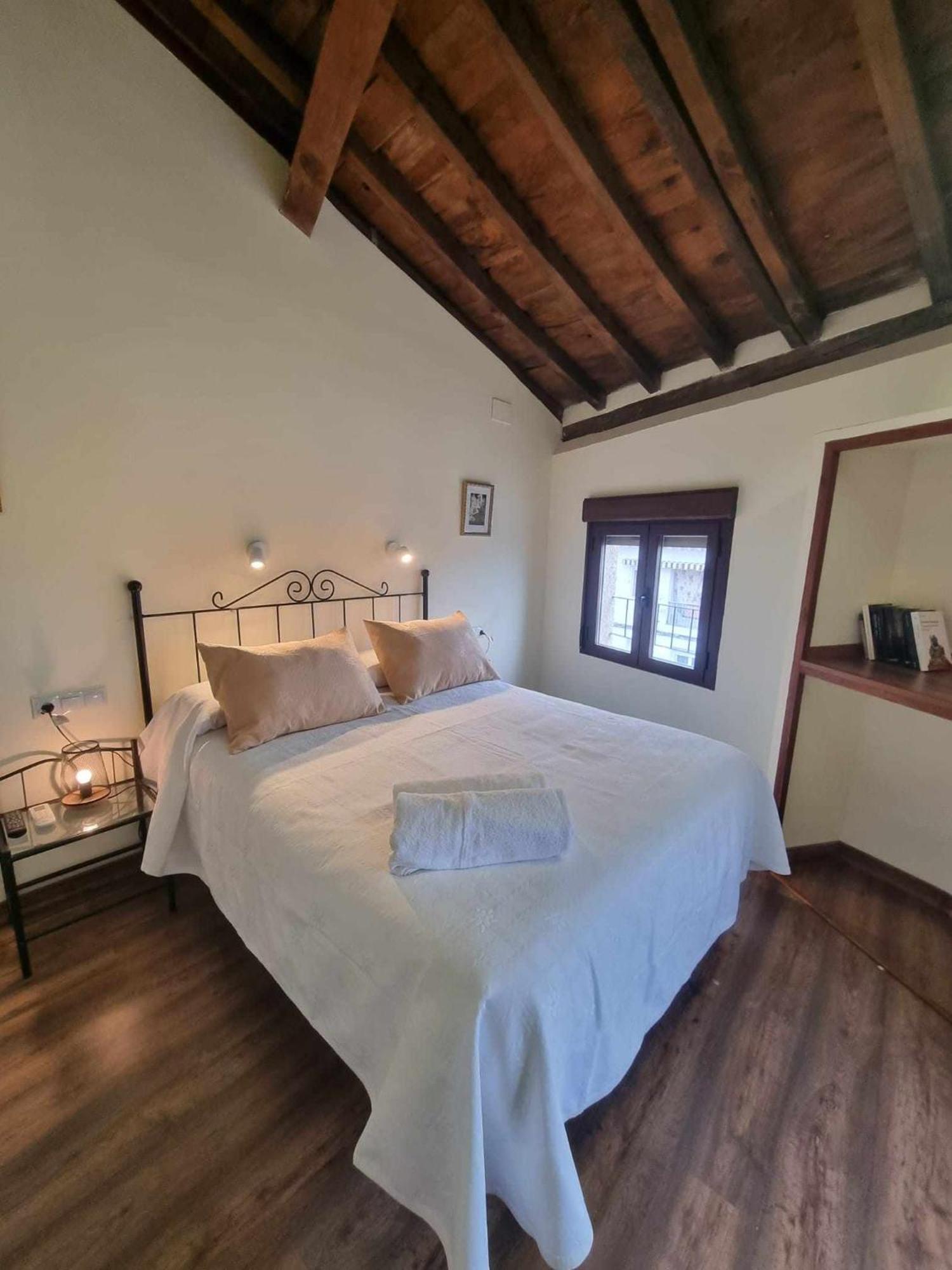Lanchas De La Vera Madrigal de la Vera Esterno foto