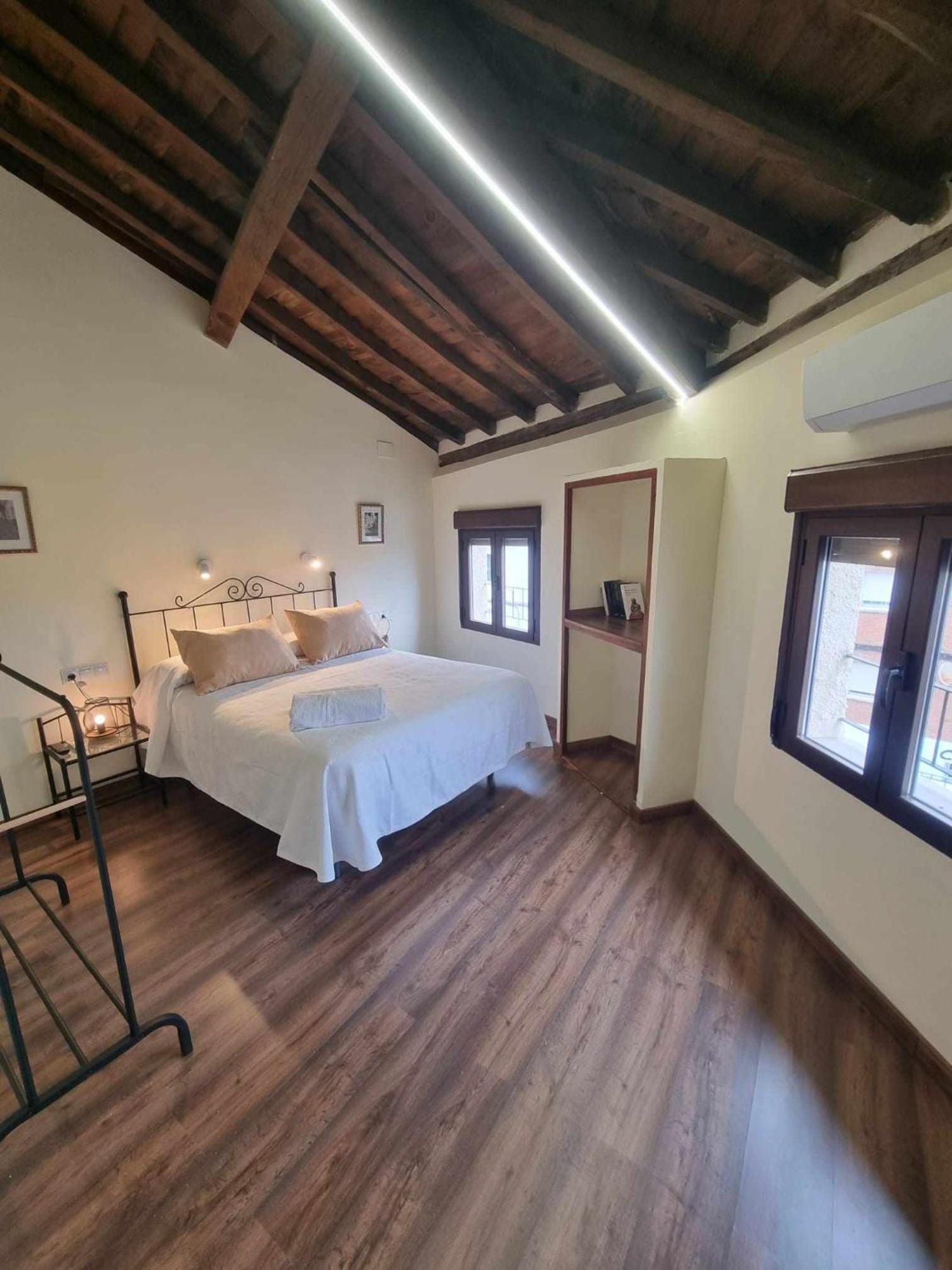 Lanchas De La Vera Madrigal de la Vera Esterno foto