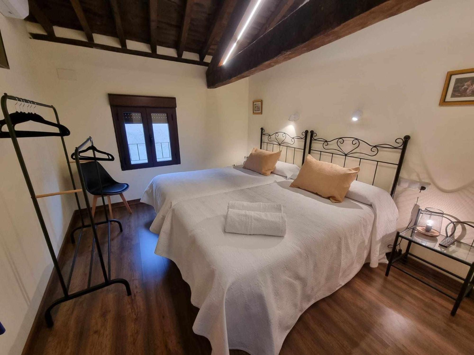 Lanchas De La Vera Madrigal de la Vera Esterno foto