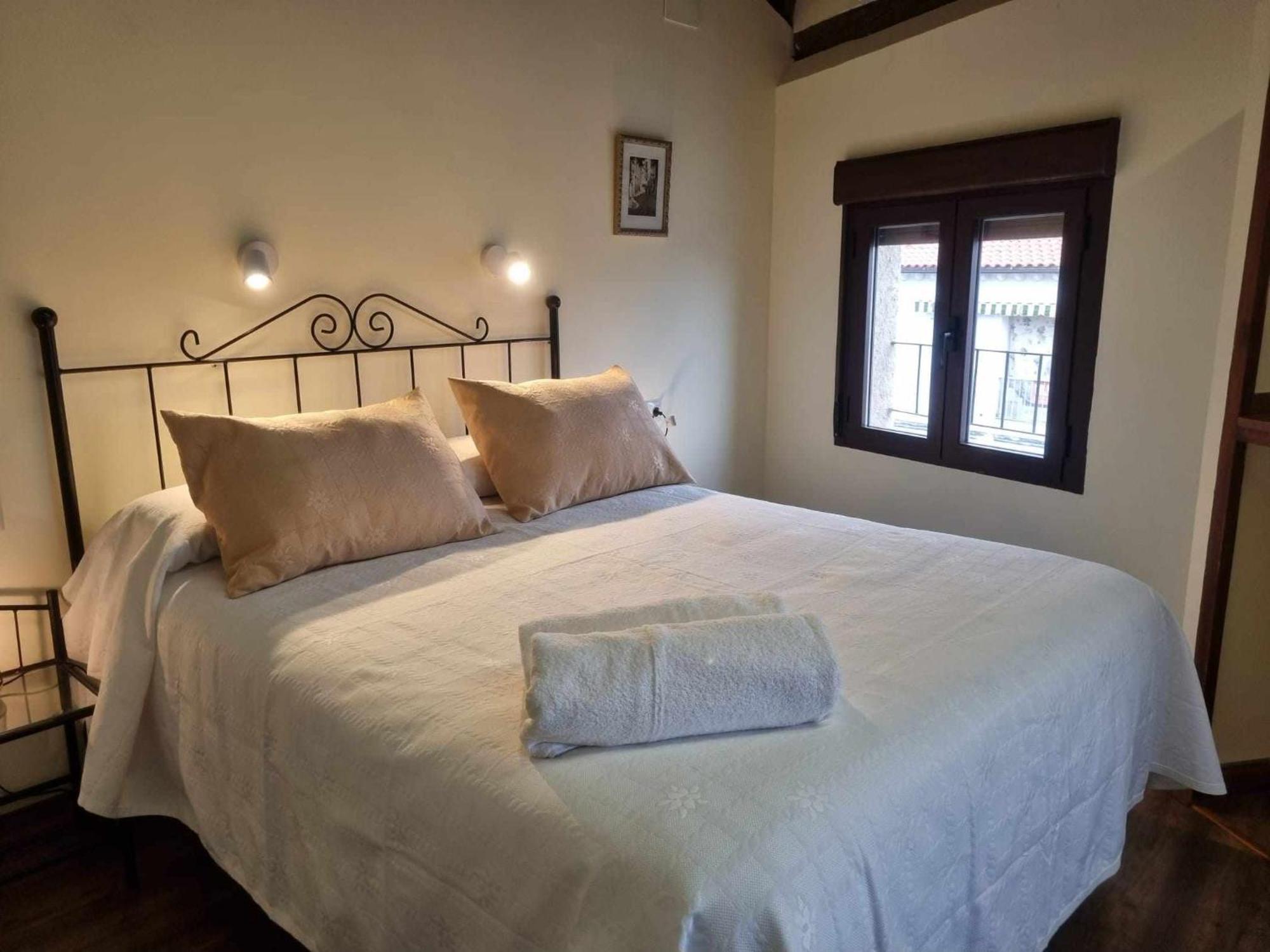 Lanchas De La Vera Madrigal de la Vera Esterno foto